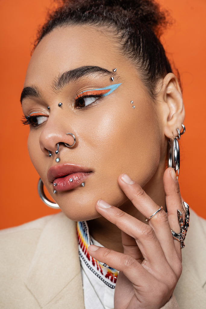 BM25 Body Jewelry