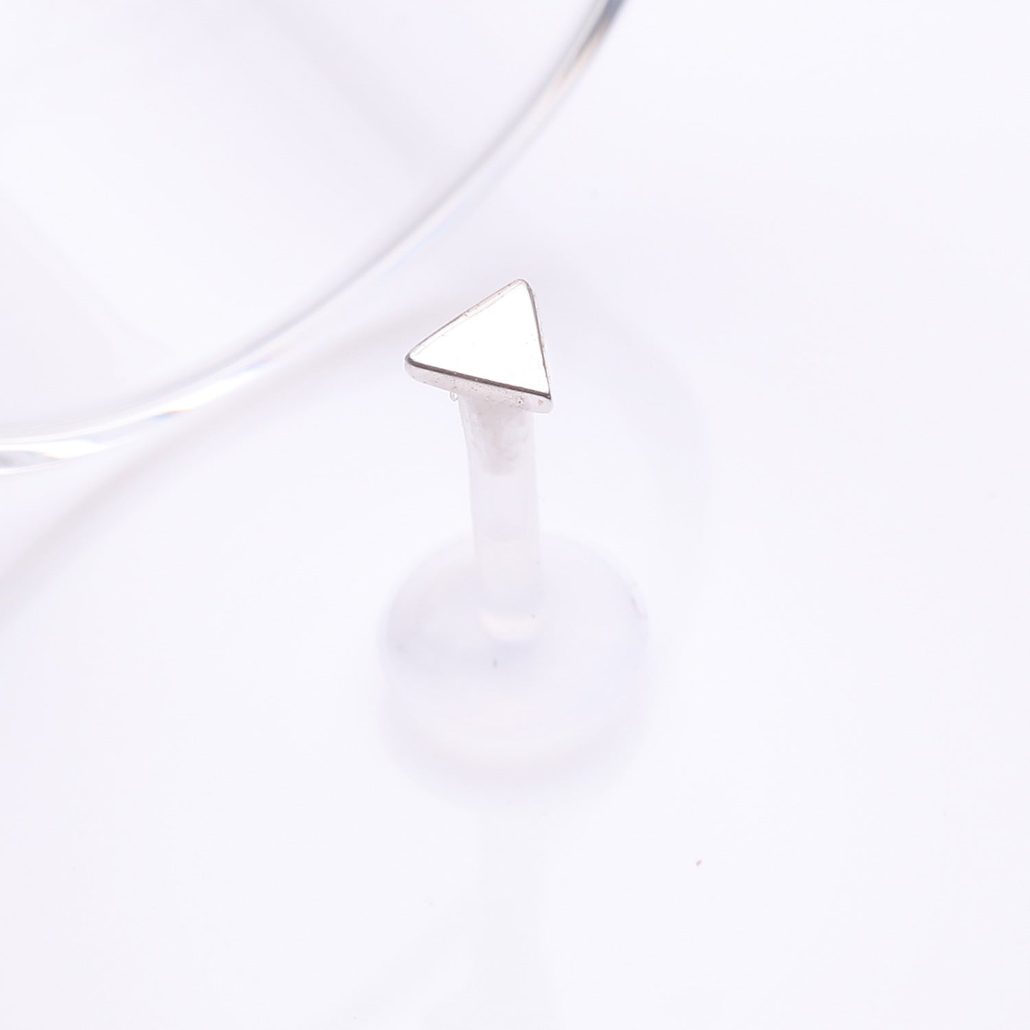 Detail View 1 of 14 Karat White Gold Triangle Plate Top Bio-Flex Labret