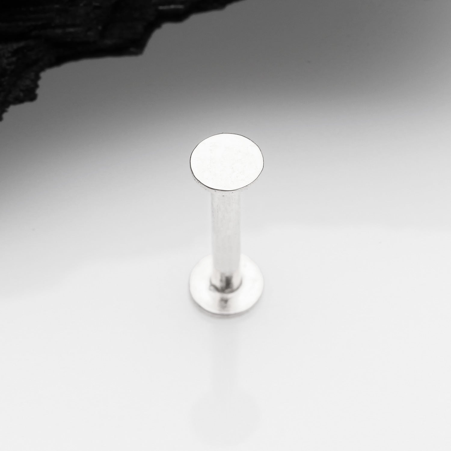 Detail View 1 of 14 Karat White Gold OneFit Threadless Flat Round Top Flat Back Stud Labret