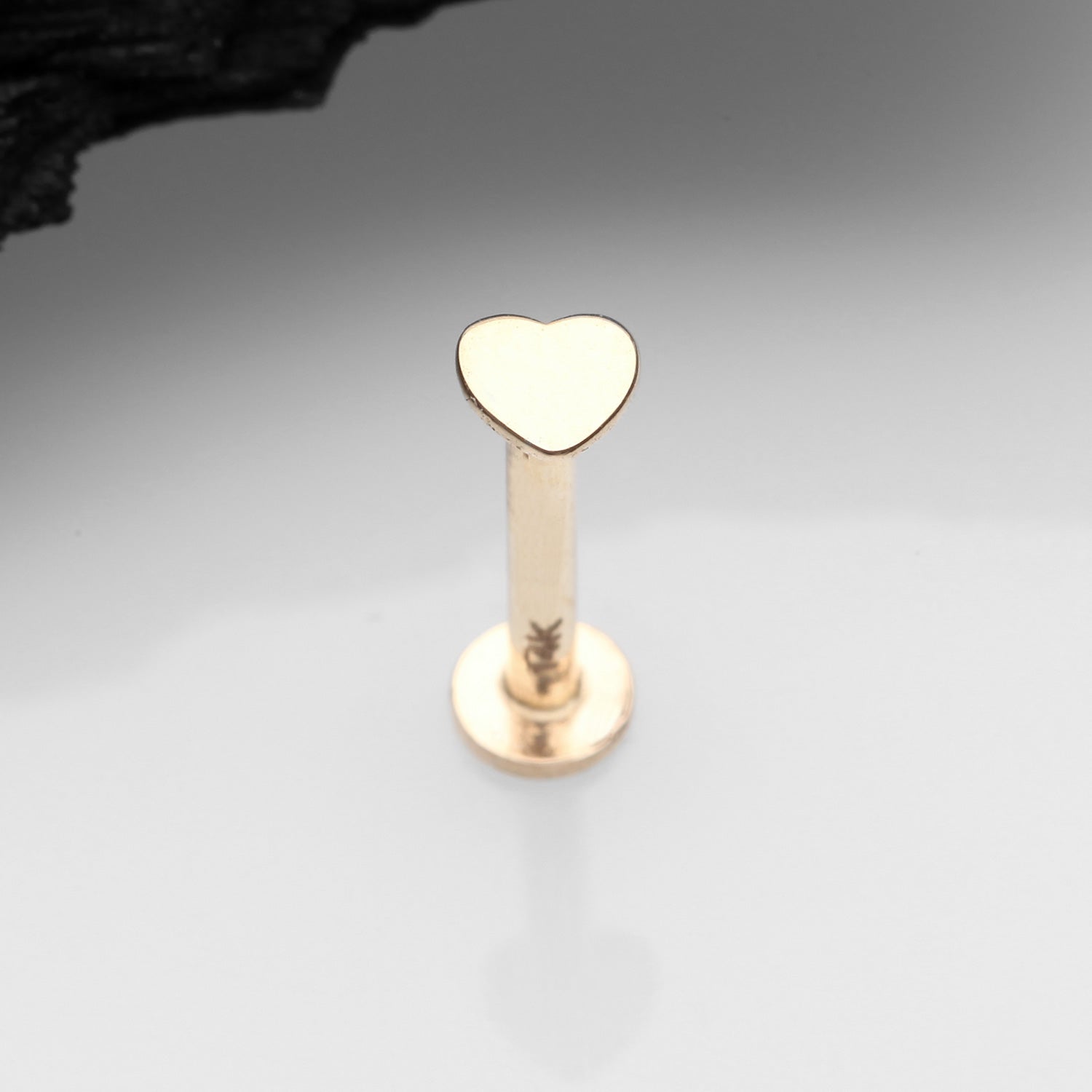Detail View 1 of 14 Karat Gold OneFit Threadless Flat Heart Top Flat Back Stud Labret