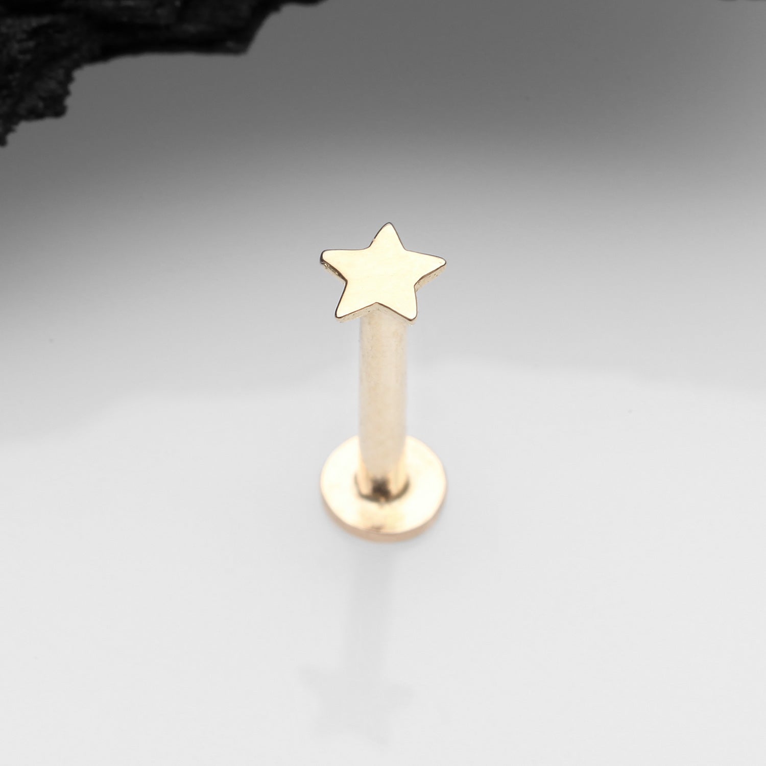 Detail View 1 of 14 Karat Gold OneFit Threadless Flat Star Top Flat Back Stud Labret