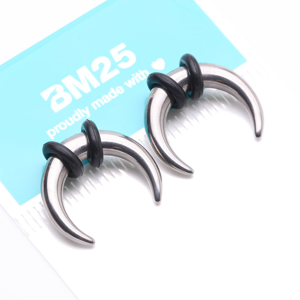 Detail View 3 of A Pair of Buffalo Pincher Hanging Steel Taper with O-Rings