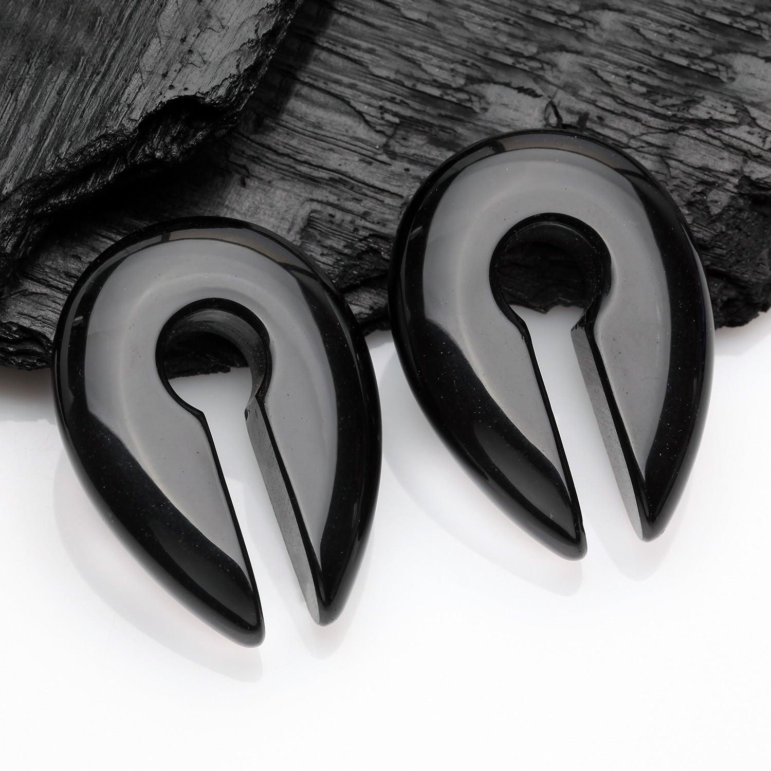 Detail View 1 of A Pair of Black Agate Stone Keyhole Ear Weight Gauge Hanger