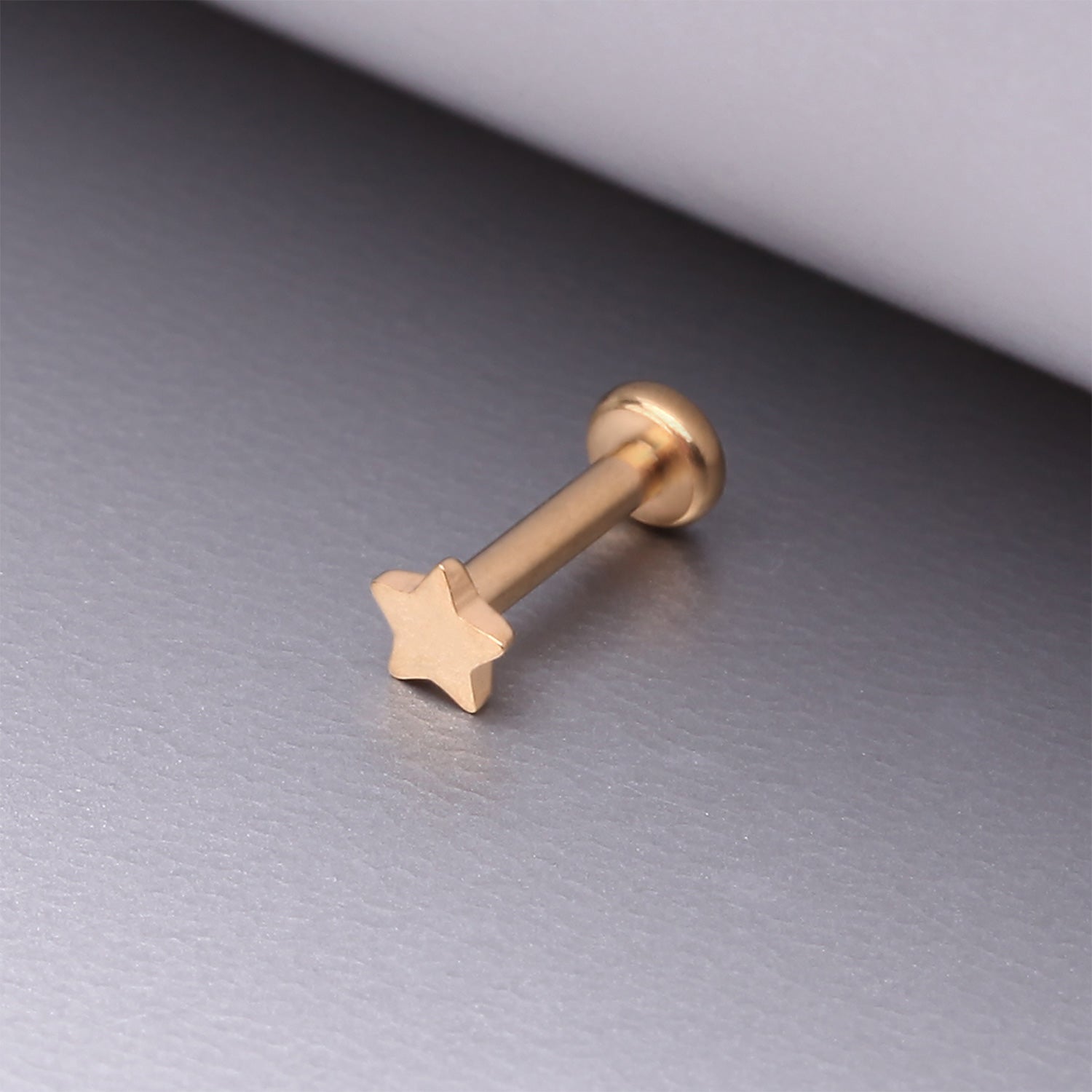 Detail View 1 of Implant Grade Titanium Golden Star Top Internally Threaded Flat Back Stud Labret