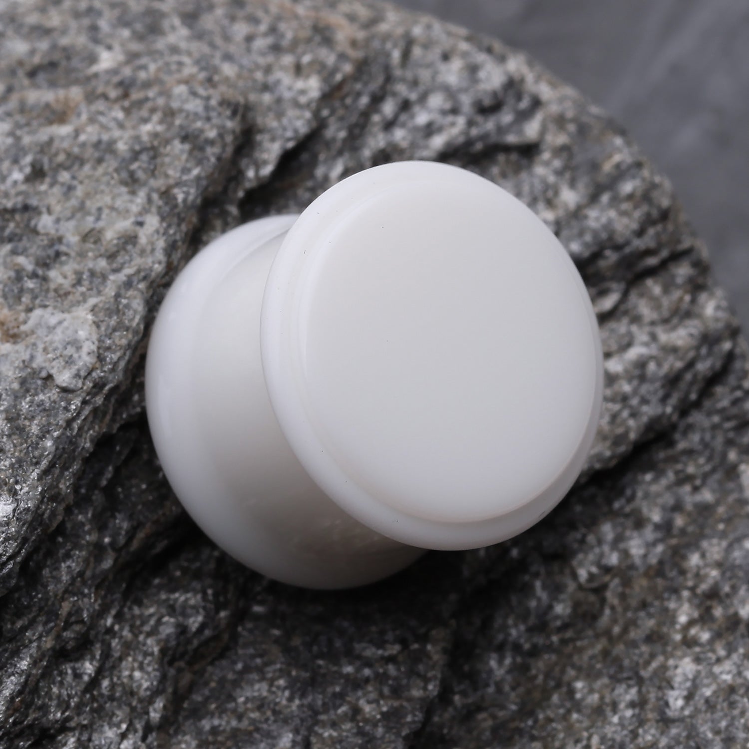 Detail View 1 of A Pair of Hypo-Allergenic Silicone O-Ring-White