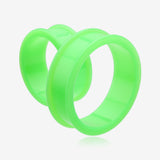 A Pair of Flexible Silicone Double Flared Ear Gauge Tunnel Plug-Green