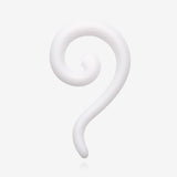 A Pair of Claw Hook Acrylic Ear Gauge Taper Hanger-White