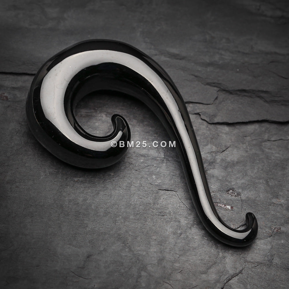 Detail View 1 of A Pair of Swirl Claw Hook Tatanium Anodized Hanging Taper Expander -Black